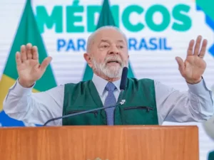 Impacto da crise no TSE: Lula é mais prejudicado do que Flávio Bolsonaro