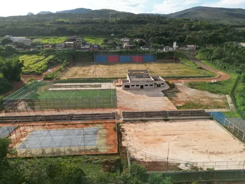 Irregularidades em obra de complexo esportivo em Barão de Cocais alcançam R$ 15 milhões Irregularidades em obra de complexo esportivo em Barão de Cocais alcançam R$ 15 milhões