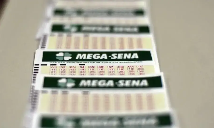Mega-Sena: Prêmio acumulado de R$ 102 milhões é sorteado hoje à noite