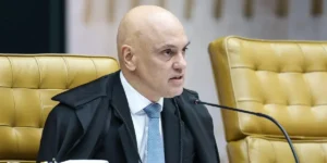 Ministro Moraes envia pedido de investigação sobre André Mendonça para Fachin