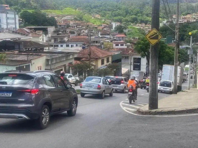 Motoristas e motociclistas fundam associação para melhorar transporte em Itabira