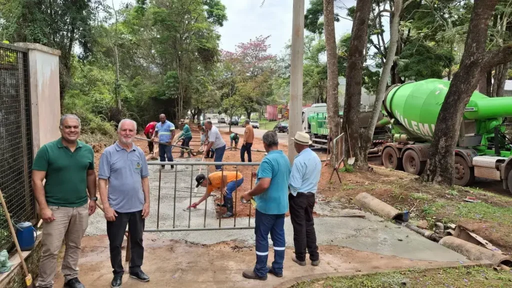Prefeitura implementa melhorias em segurança e acesso escolar no Vila Tanque