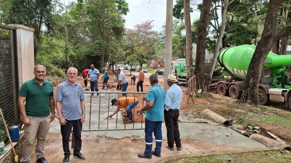 Prefeitura implementa melhorias em segurança e acesso escolar no Vila Tanque