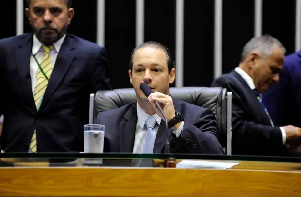 Renzo Braz: O suplente de Pacheco e sua trajetória na política Renzo Braz: O suplente de Pacheco e sua trajetória na política
