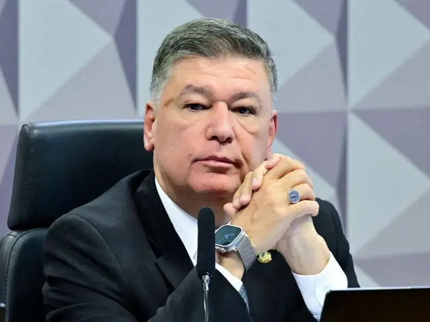 Viana promete revelar apoios à CPMI que investiga Lulinha