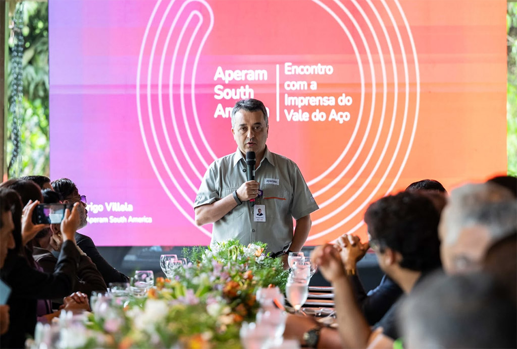 CEO da Aperam analisa os desafios do setor do aço no Brasil em encontro com a imprensa