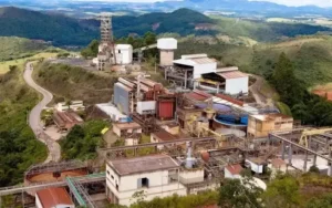AngloGold anuncia planos para retomar mineração em Santa Bárbara em 2024