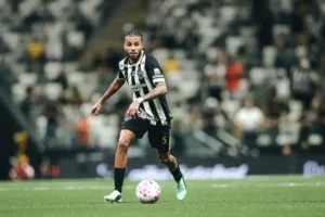 Atlético-MG supera Coritiba por 1 a 0 e mantém invencibilidade no Brasileirão