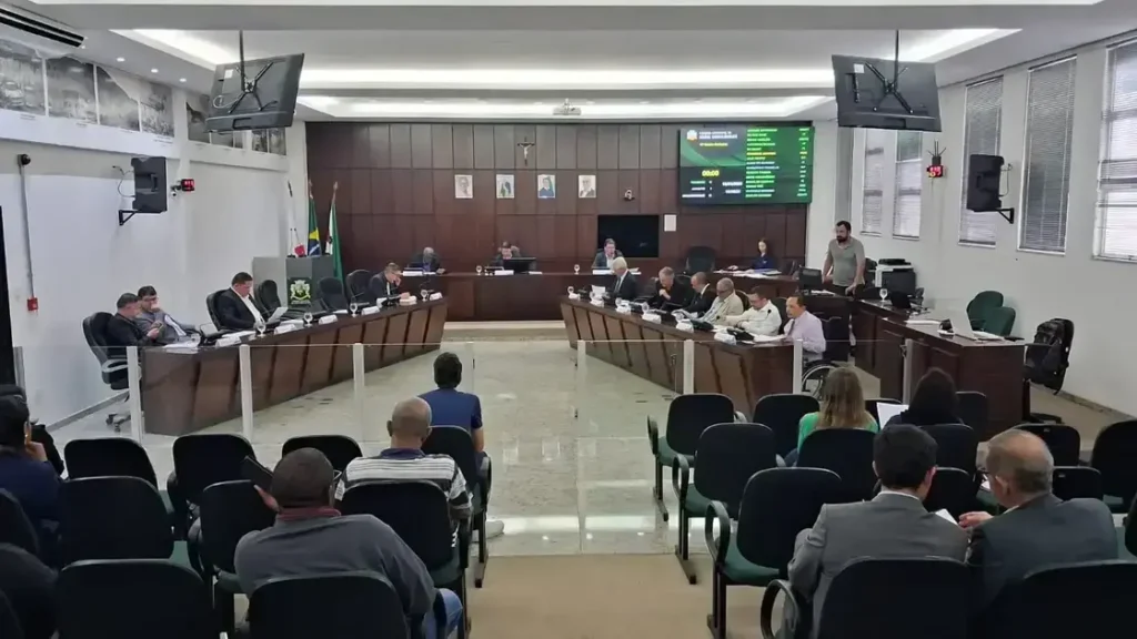 Câmara Municipal de João Monlevade aprova alteração no protocolo da Arisb-MG Câmara Municipal de João Monlevade aprova alteração no protocolo da Arisb-MG