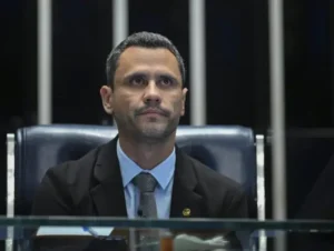 Cleitinho destaca renegociação da dívida estadual com a União como prioridade