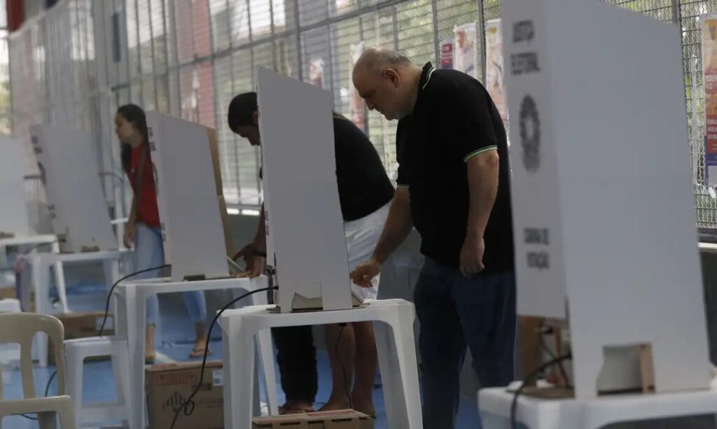 Consulte o local de votação antes de sair de casa; saiba como
