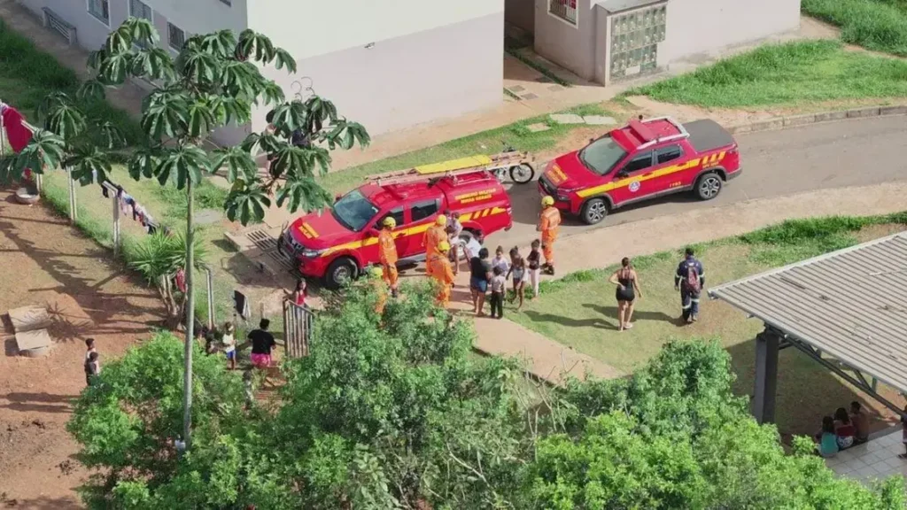 Corpo de Bombeiros resgata crianças perdidas em Itabira, MG