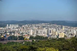 Divinópolis virou um fenômeno na política