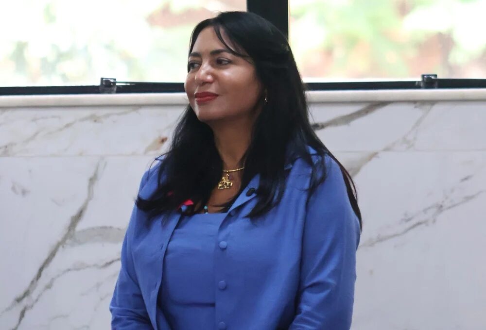 Dulce Citi retorna à Câmara e sinaliza abertura ao diálogo sobre presidência da Casa