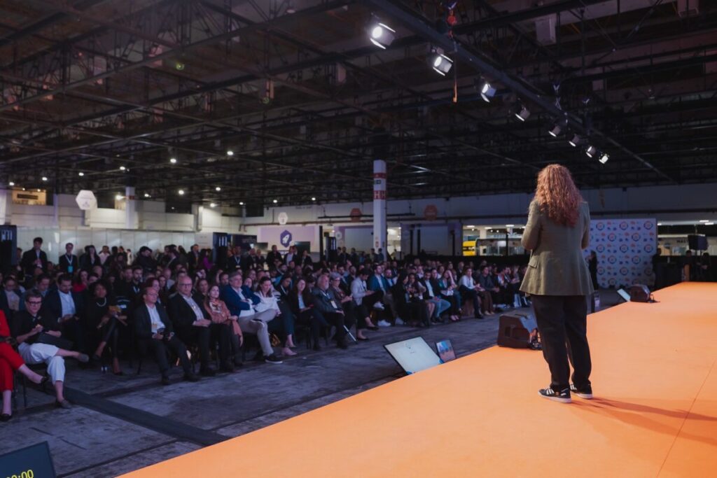 Experiência de Minas em mobilidade é destaque em debate sobre cidades inteligentes