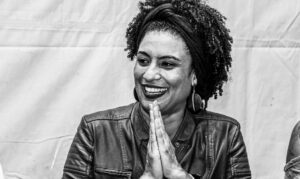 Família denuncia agressão a Marielle em grupo de WhatsApp da PUC-Rio