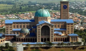 Feriado em Aparecida: missas e procissão marcam a Festa da Padroeira do Brasil