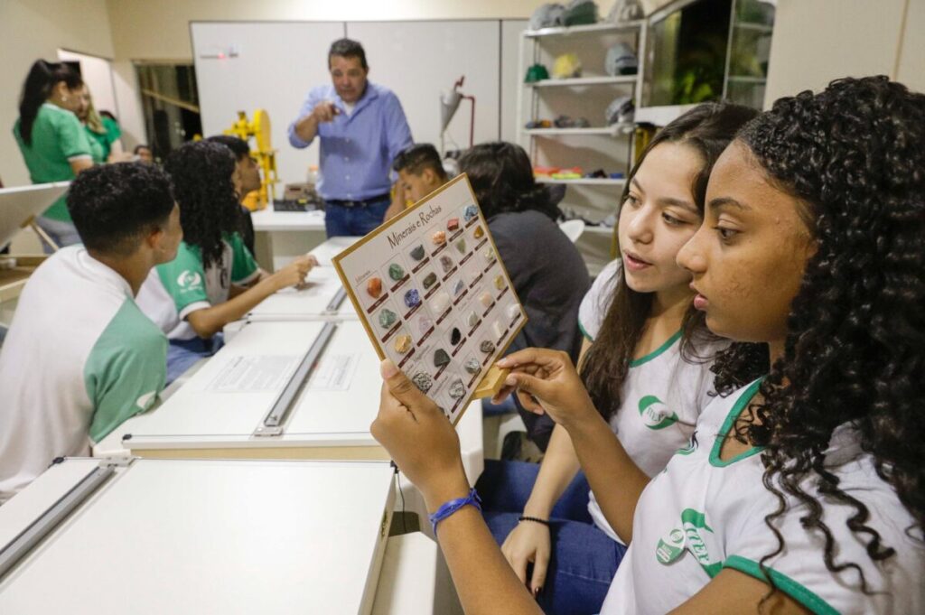 Governo de Minas prorroga inscrições para a 7ª edição do Trilhas de Futuro até 10/11