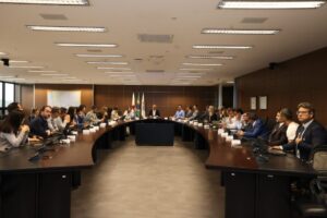 Governo de Minas realiza primeira reunião com equipe de transição do governo eleito, com foco nas políticas públicas de saúde