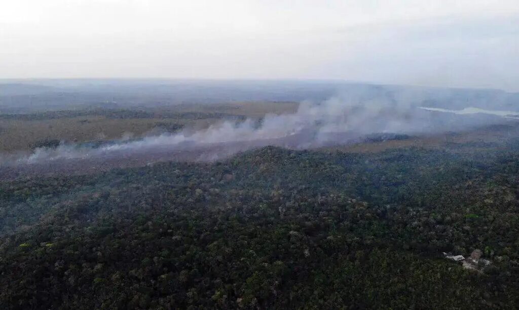 Governo intensifica reforços para combater incêndios no Pará