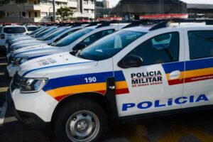 Homem mata ex-companheira a golpes de machado e é preso ao cavar cova para ocultar corpo
