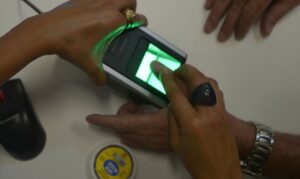 INSS alerta para golpes que usam informação falsa sobre biometria