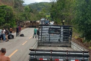 Itabira: cinco pessoas ficam feridas após colisão entre carro e caminhão na MG-129