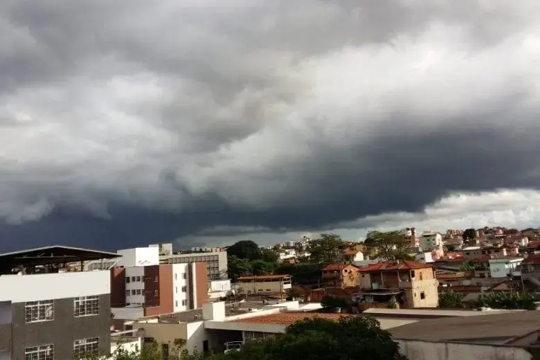 Itabira e região do Médio Piracicaba sob alerta de tempestades nesta segunda-feira