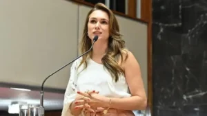 Lud Falcão propõe união da bancada feminina em questões estaduais