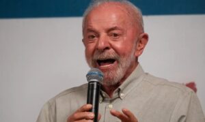 Lula aceita proposta de Flávio para quebra de sigilo bancário