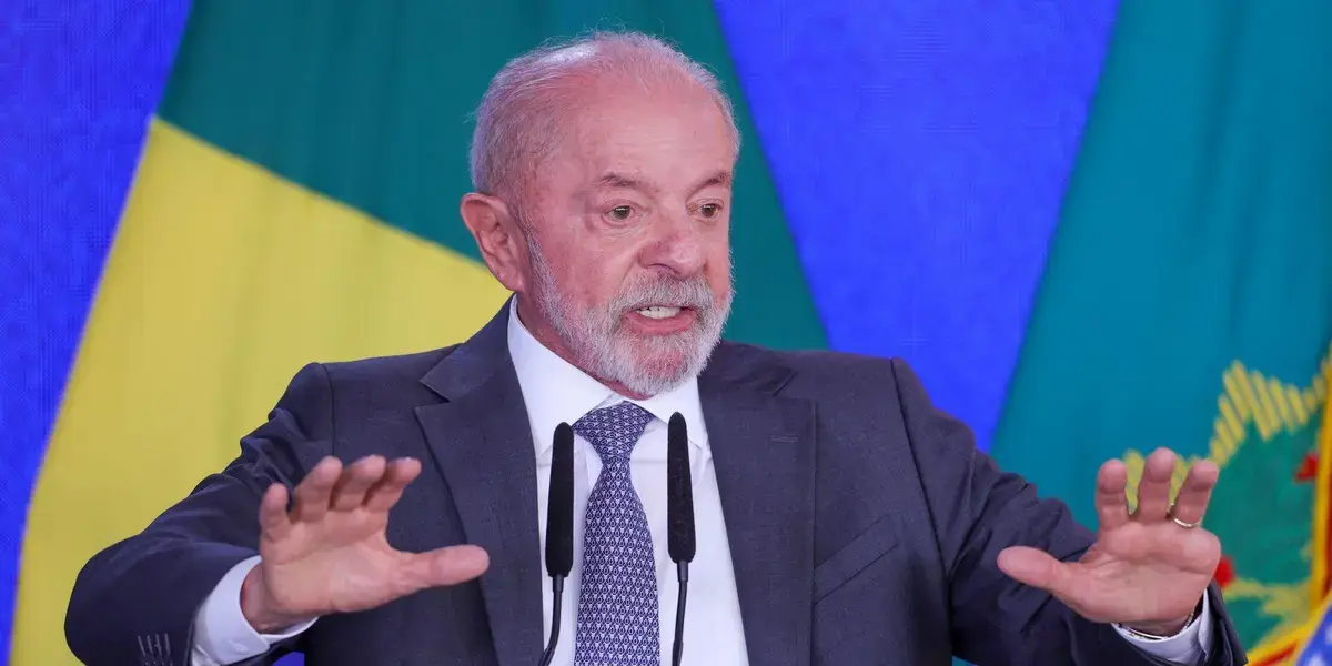 Lula defende redução da maioridade penal para crimes hediondos em entrevista
