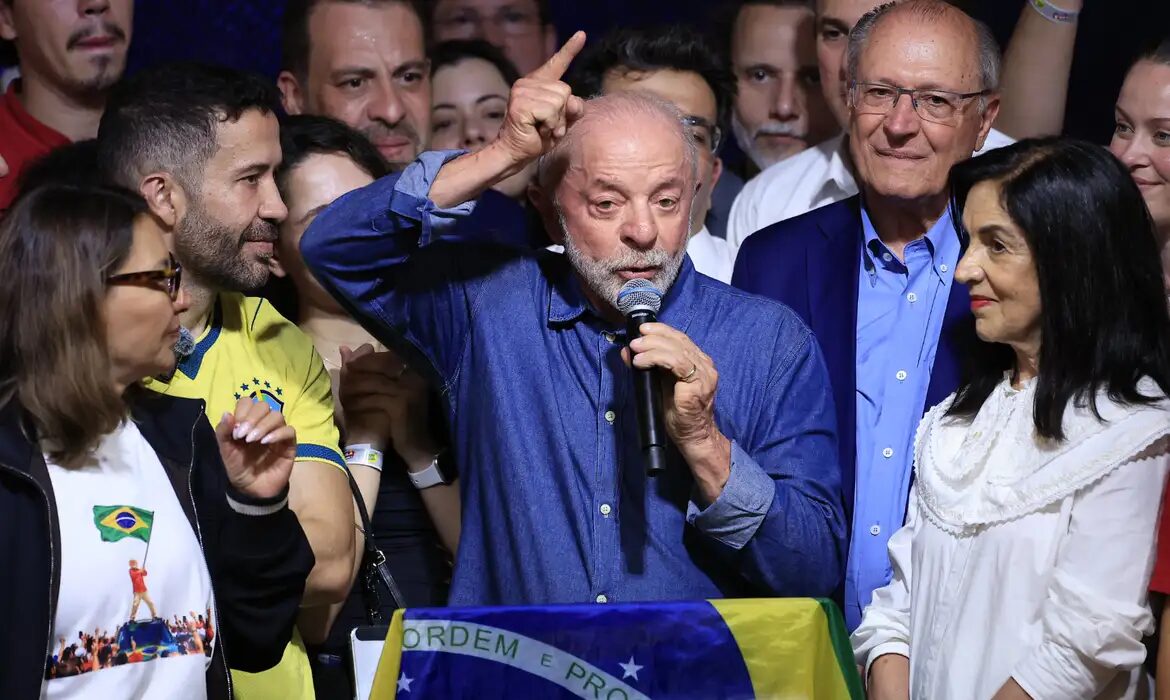 Lula discursou em São Paulo depois da apuração dos votos