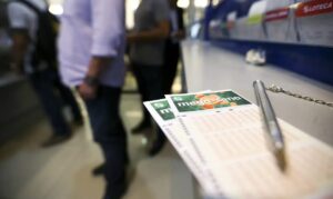 Mega-Sena sorteia prêmio acumulado em R$ 230 milhões neste sábado