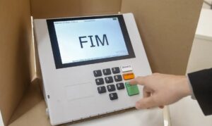 Nas duas primeiras horas de votação, 467 urnas foram substituídas