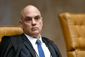 Nikolas aponta desespero de Moraes diante da cassação iminente