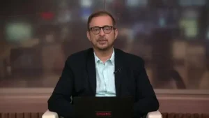 Octávio Guedes discute política e literatura no 6º Flitabira