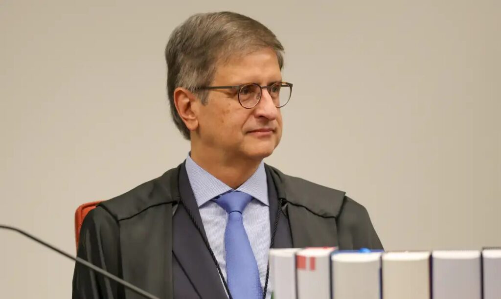 PGR dá parecer contra pedido de acesso a registro de Vorcaro no Senado