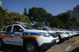 Polícia Militar cumpre mandado e prende homem de 24 anos condenado por homicídio em Timóteo