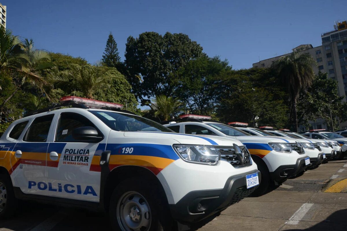 Polícia Militar cumpre mandado e prende homem de 24 anos condenado por homicídio em Timóteo