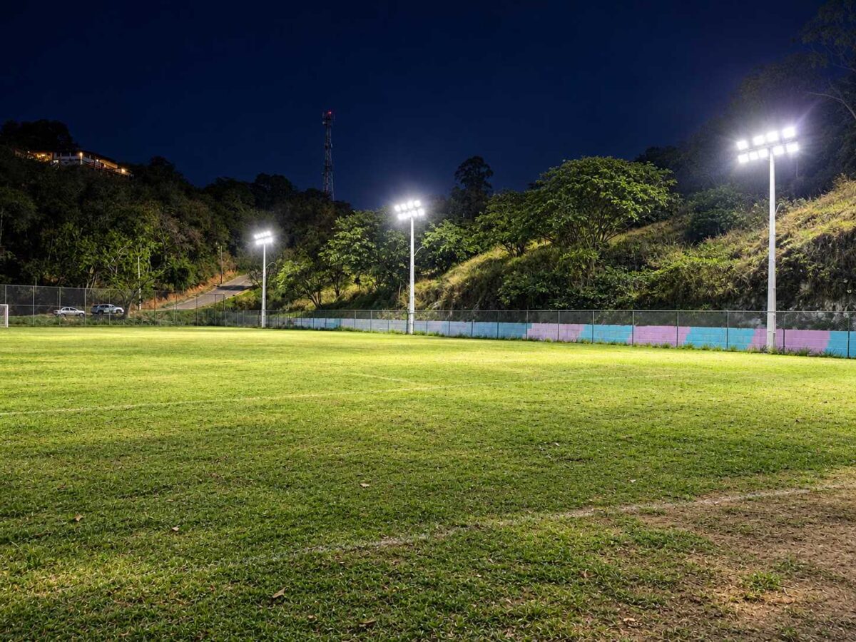 Prefeitura de Itabira entrega iluminação do campo do IVIPA nesta quinta-feira, no bairro Penha