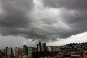Previsão do tempo indica céu encoberto e temperaturas amena na região central de Minas Gerais