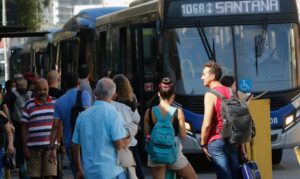 PT notifica TRE-SP por falta de ônibus na cidade neste domingo