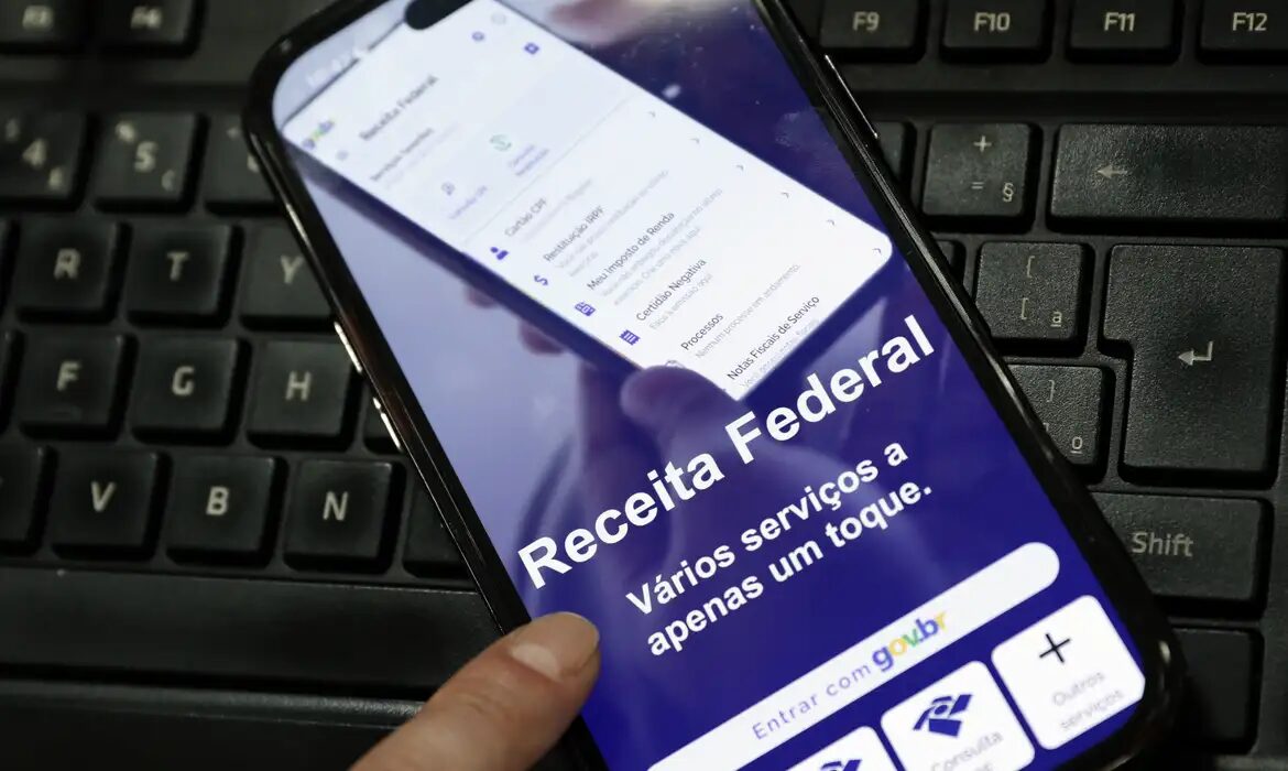 Receita paga nesta sexta-feira lote da malha fina do Imposto de Renda