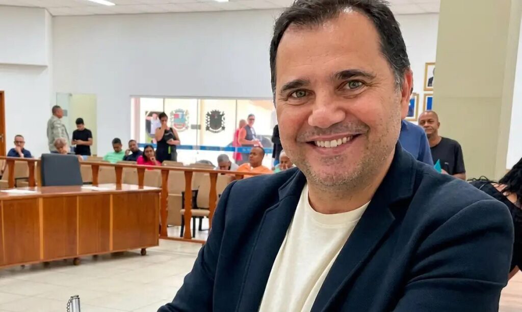 Secretário de Queimados, no Rio, morre baleado em abordagem da PM