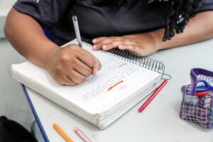 Simave: participação dos estudantes contribui para o planejamento das redes de ensino em Minas Gerais