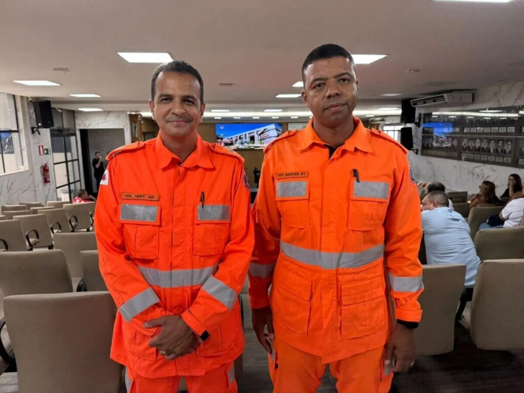 Tenente Nery deixa comando dos Bombeiros de Itabira e é homenageado na Câmara; Santos assume