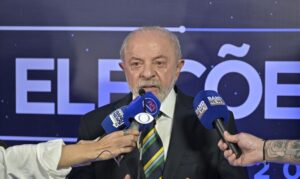 TSE: Lula autoriza quebra de sigilo bancário se Flávio fizer o mesmo